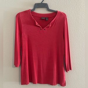 Coral colored 3 quarter length sleeves top